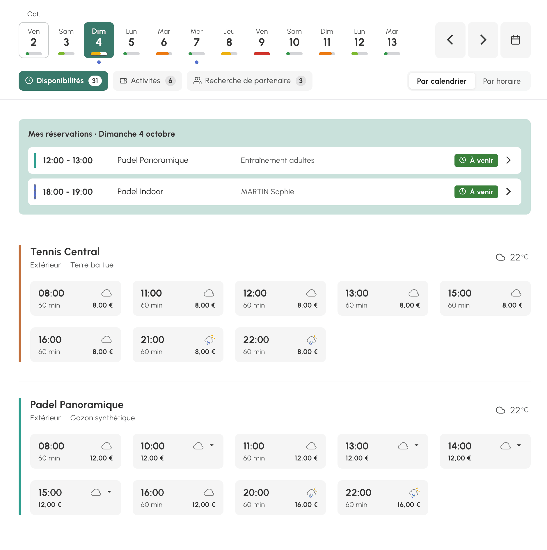 Vue Disponibilités : bandeau de jours, onglets, réservations du jour et créneaux libres par calendrier